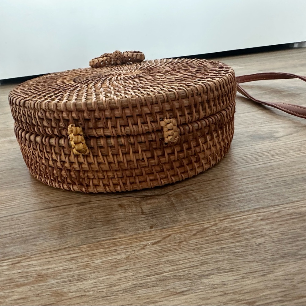 Tan Bohemian Circle Crossbody Bag - Picture 6 of 6